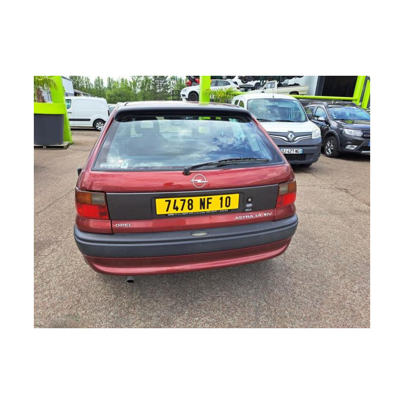 Autoradio d'origine OPEL ASTRA F PHASE 2 d’occasion