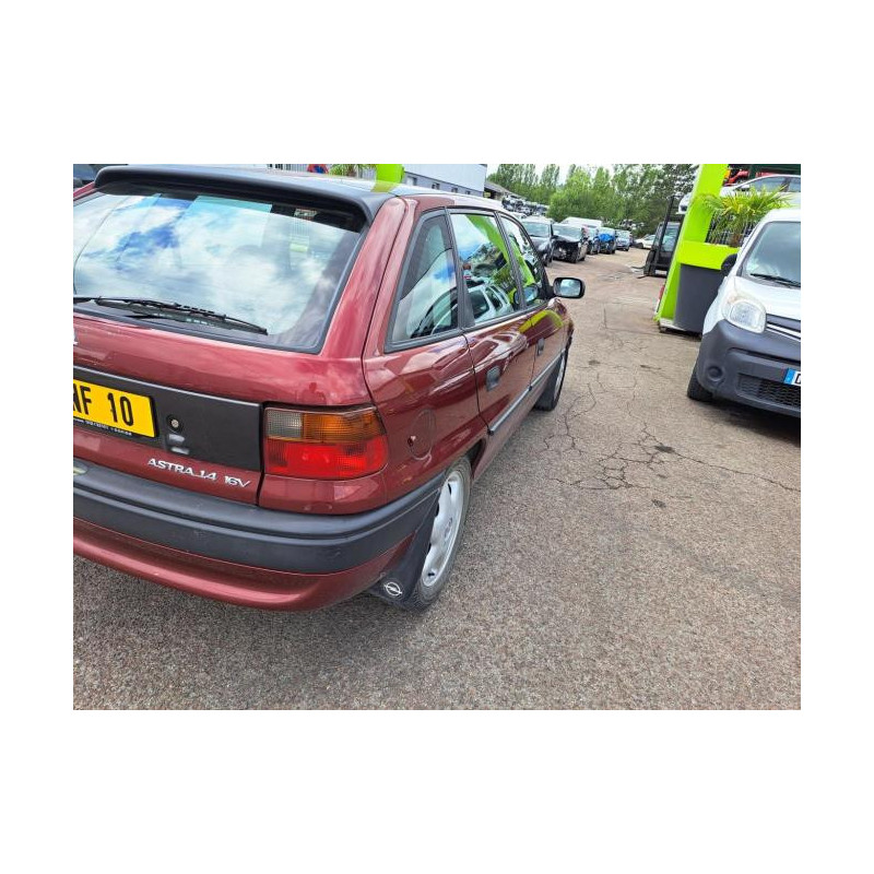 Autoradio d'origine OPEL ASTRA F PHASE 2 d’occasion