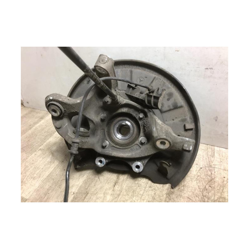 Fusee arriere droit MERCEDES CLASSE E 212 PHASE 2 BREAK d’occasion