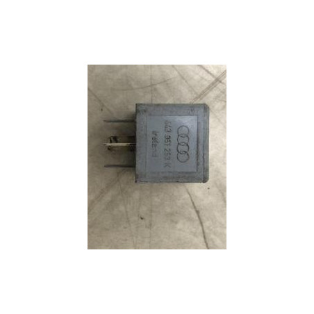 Relais electrique AUDI  d’occasion