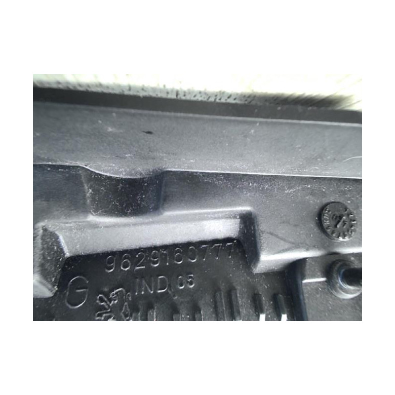 Poignee interieur avant gauche PEUGEOT 607 PHASE 1 d’occasion
