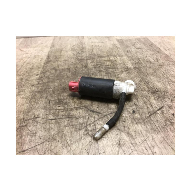 Pompe lave glace avant TOYOTA AVENSIS 2 PHASE 1 d’occasion