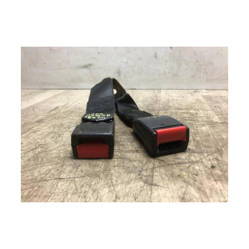 Attache ceinture arriere gauche OPEL ASTRA F PHASE 2 d’occasion