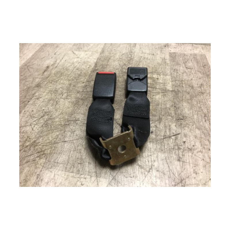 Attache ceinture arriere gauche OPEL ASTRA F PHASE 2 d’occasion
