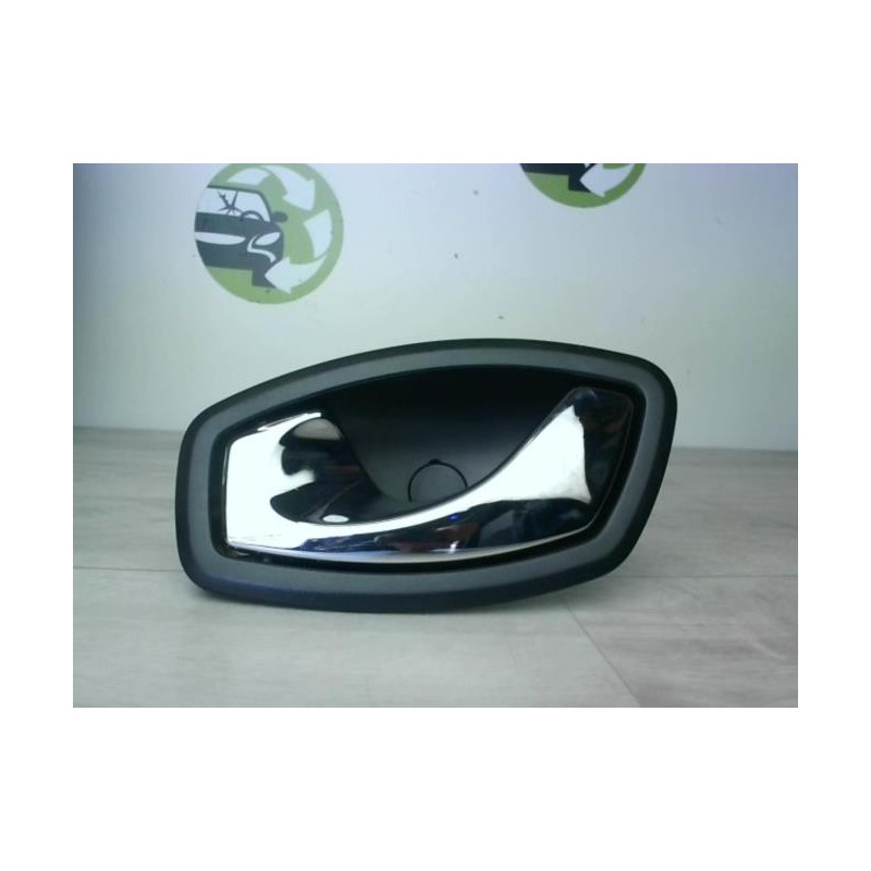 Poignee interieur avant gauche RENAULT MEGANE 3 PHASE 3 d’occasion