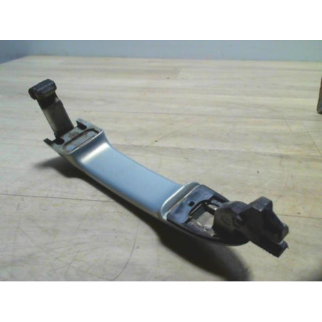 Poignee porte avant gauche RENAULT MEGANE 2 PHASE 1 d’occasion
