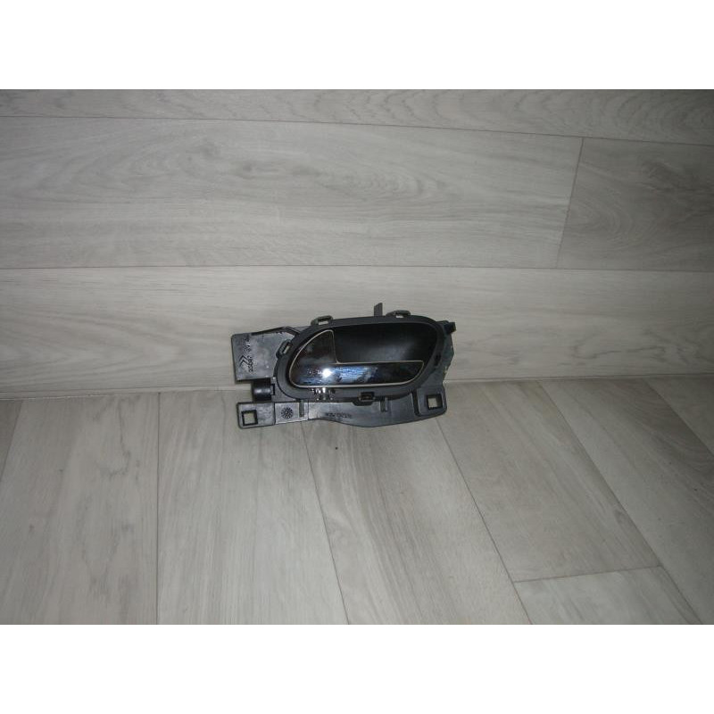 Poignee interieur arriere gauche PEUGEOT 407 PHASE 1 d’occasion