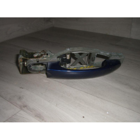 Poignee porte avant gauche VOLKSWAGEN TOURAN 1 PHASE 1 d’occasion