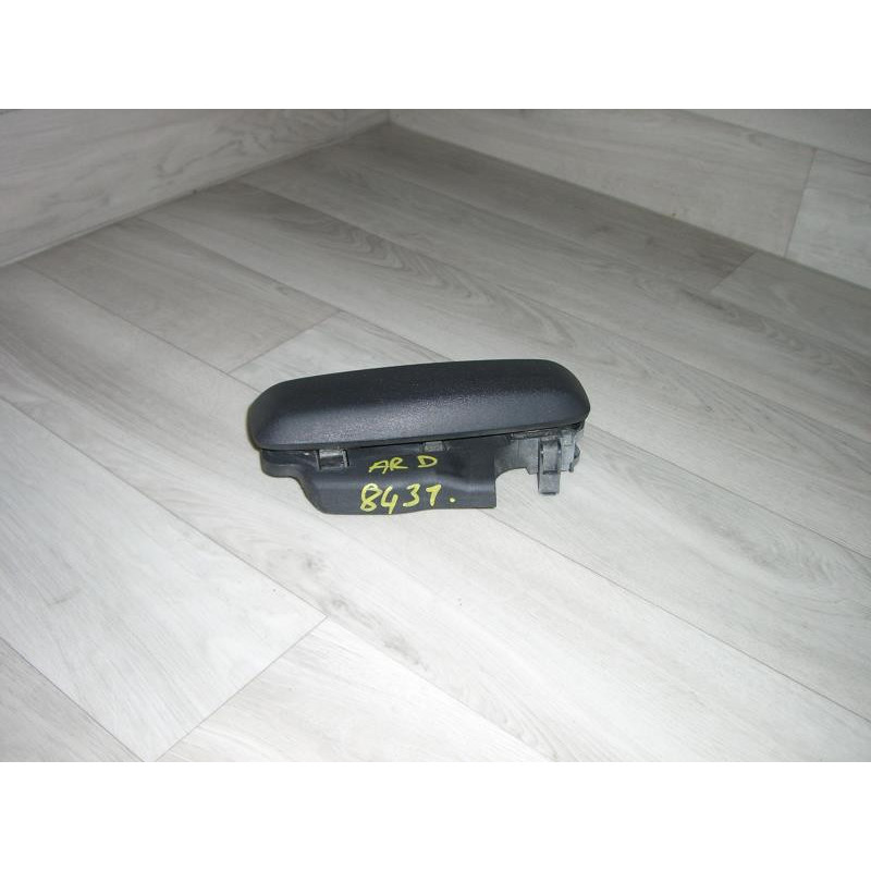 Poignee porte arriere droit FIAT IDEA PHASE 1 d’occasion