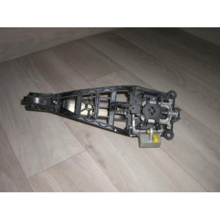 Poignee porte arriere gauche OPEL CORSA D PHASE 2 d’occasion
