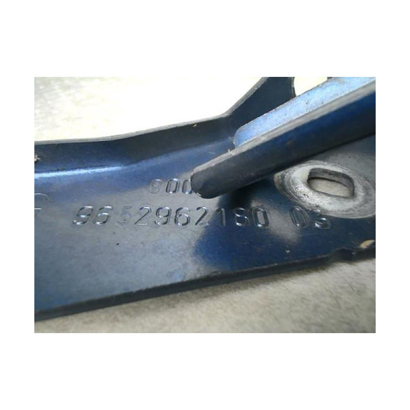 Charniere de porte de coffre gauche CITROEN C4 PICASSO 1 d’occasion
