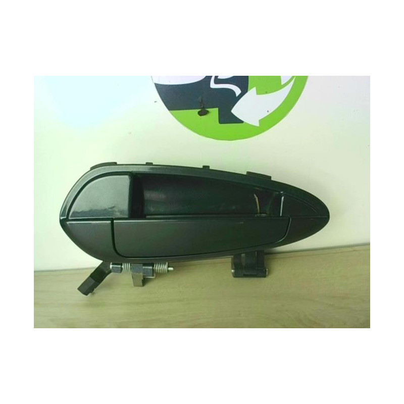 Poignee porte arriere gauche FIAT PUNTO EVO 3 d’occasion