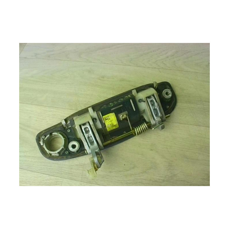 Poignee porte avant gauche HYUNDAI GETZ PHASE 1 d’occasion