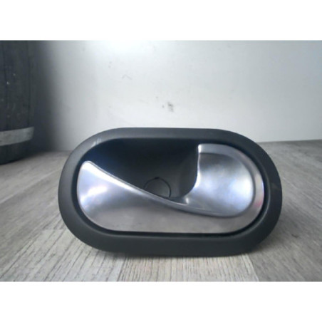 Poignee interieur avant droit RENAULT  d’occasion