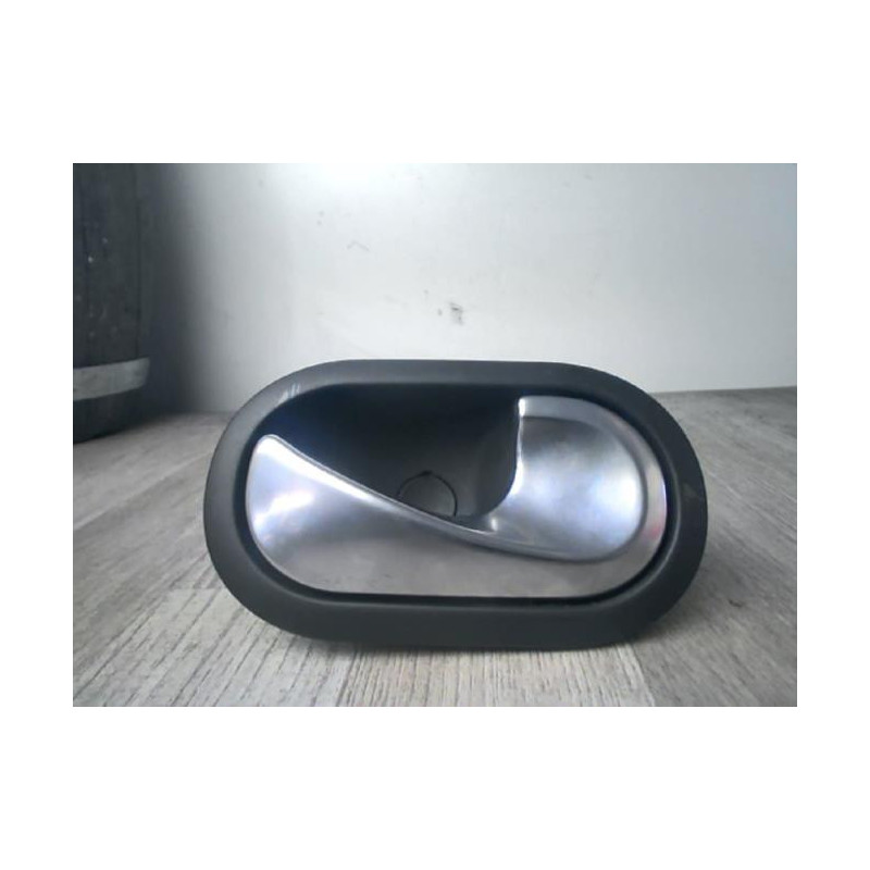 Poignee interieur avant droit RENAULT  d’occasion