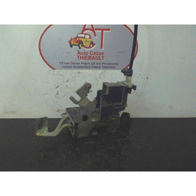 Serrure avant gauche CITROEN JUMPER II CHASSIS DOUBLE CABINE d’occasion