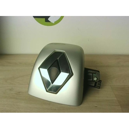 Bouton de coffre RENAULT CLIO 2 CAMPUS PHASE 1 d’occasion