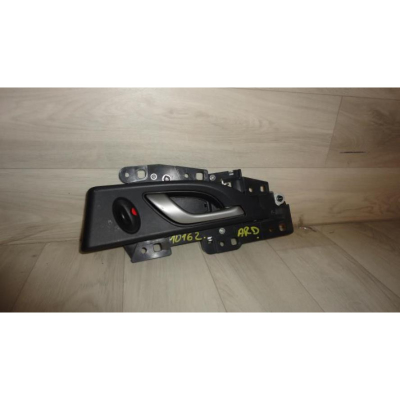 Poignee interieur arriere droit HONDA CIVIC 8 PHASE 1 d’occasion