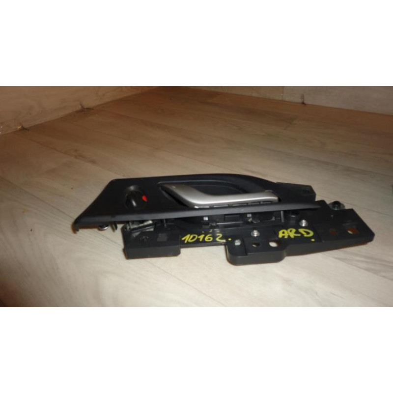 Poignee interieur arriere droit HONDA CIVIC 8 PHASE 1 d’occasion