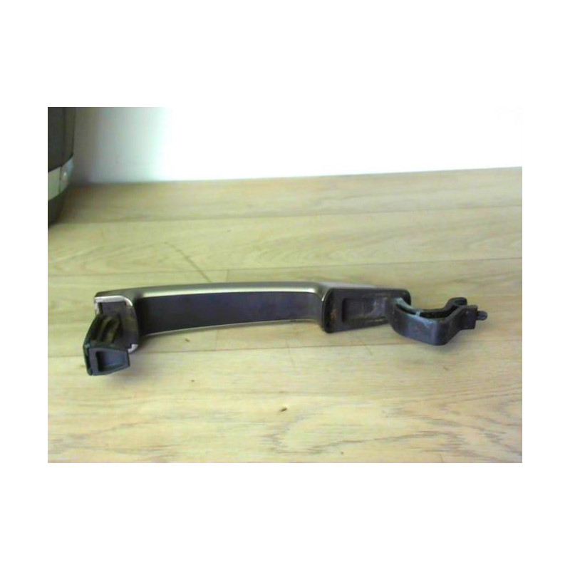 Poignee porte avant gauche PEUGEOT 5008 1 PHASE 1 d’occasion