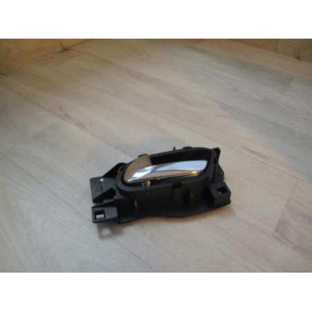Poignee interieur arriere gauche PEUGEOT 407 PHASE 1 d’occasion