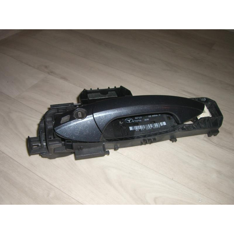 Poignee porte avant gauche MERCEDES CLASSE C 204 PHASE 2 COUPE d’occasion