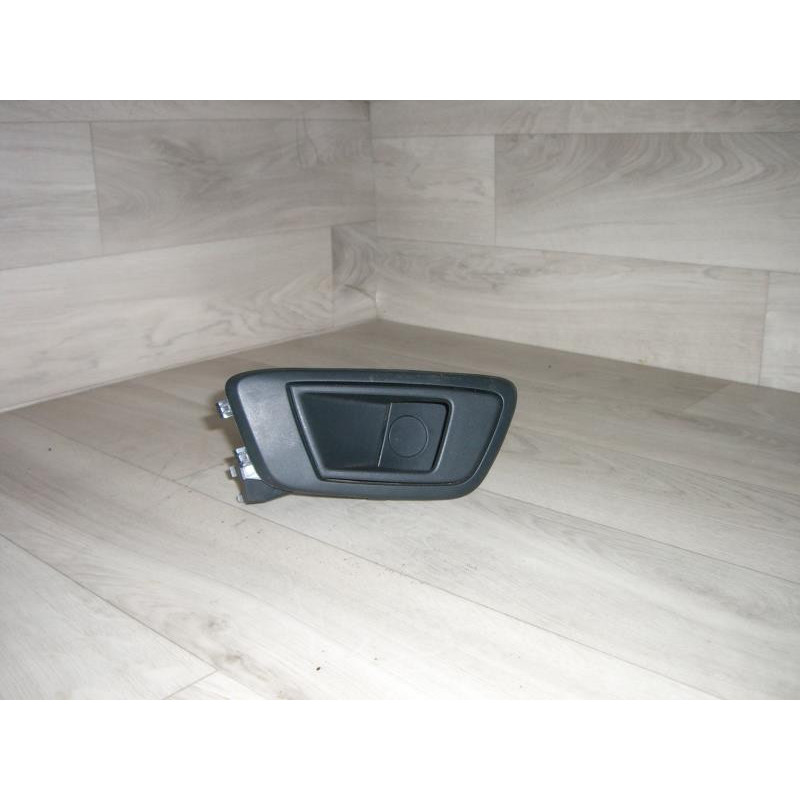 Poignee interieur arriere gauche FORD FIESTA 6 PHASE 1 d’occasion