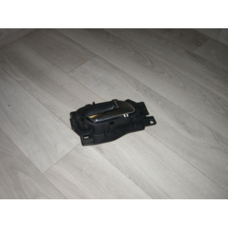 Poignee interieur arriere droit PEUGEOT 407 PHASE 1 d’occasion