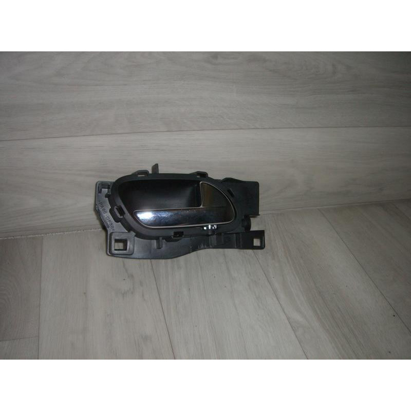 Poignee interieur arriere droit PEUGEOT 407 PHASE 1 d’occasion