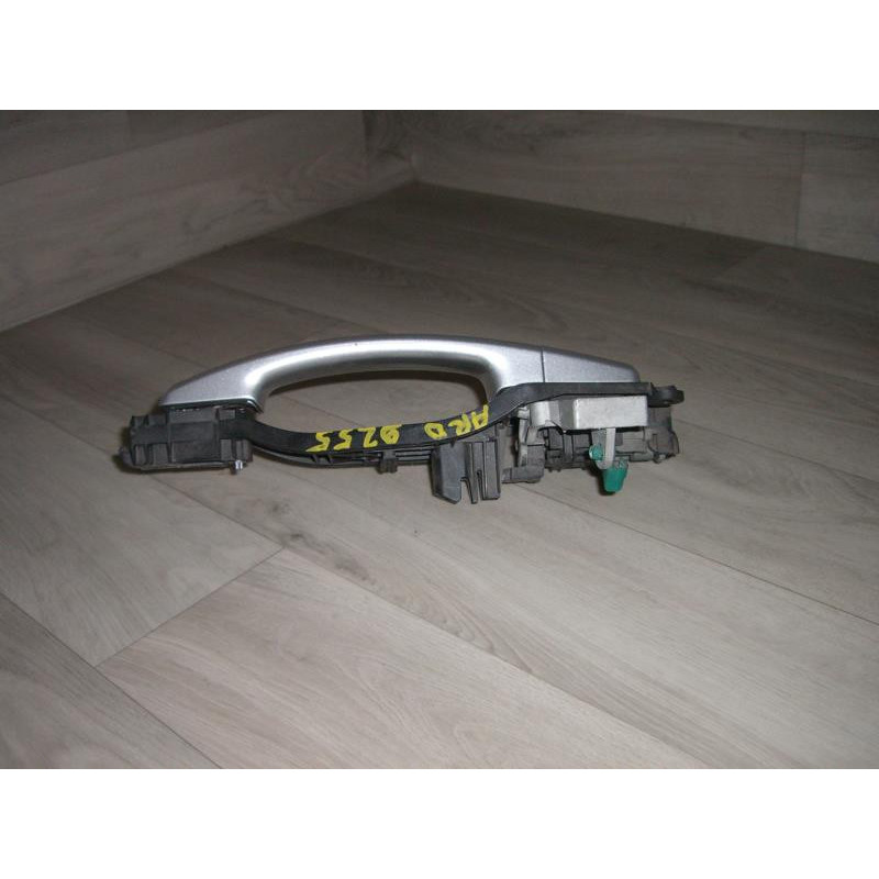 Poignee porte arriere droit OPEL ZAFIRA B PHASE 1 d’occasion