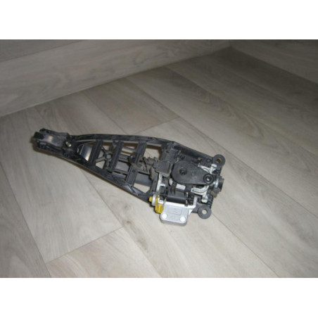 Poignee porte avant gauche OPEL CORSA D PHASE 2 d’occasion