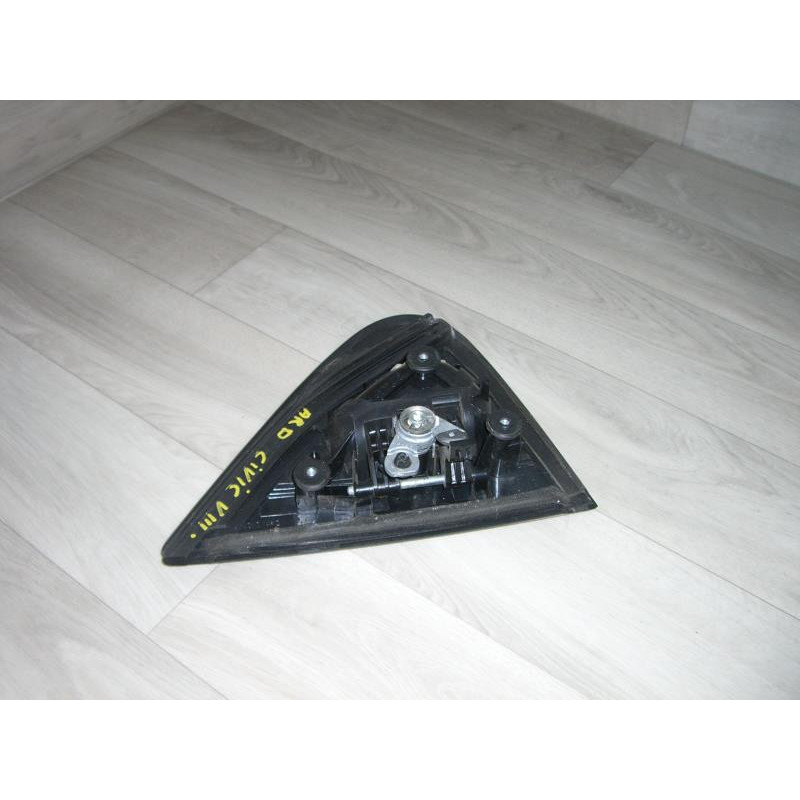 Poignee porte arriere droit HONDA CIVIC 7 PHASE 1 d’occasion
