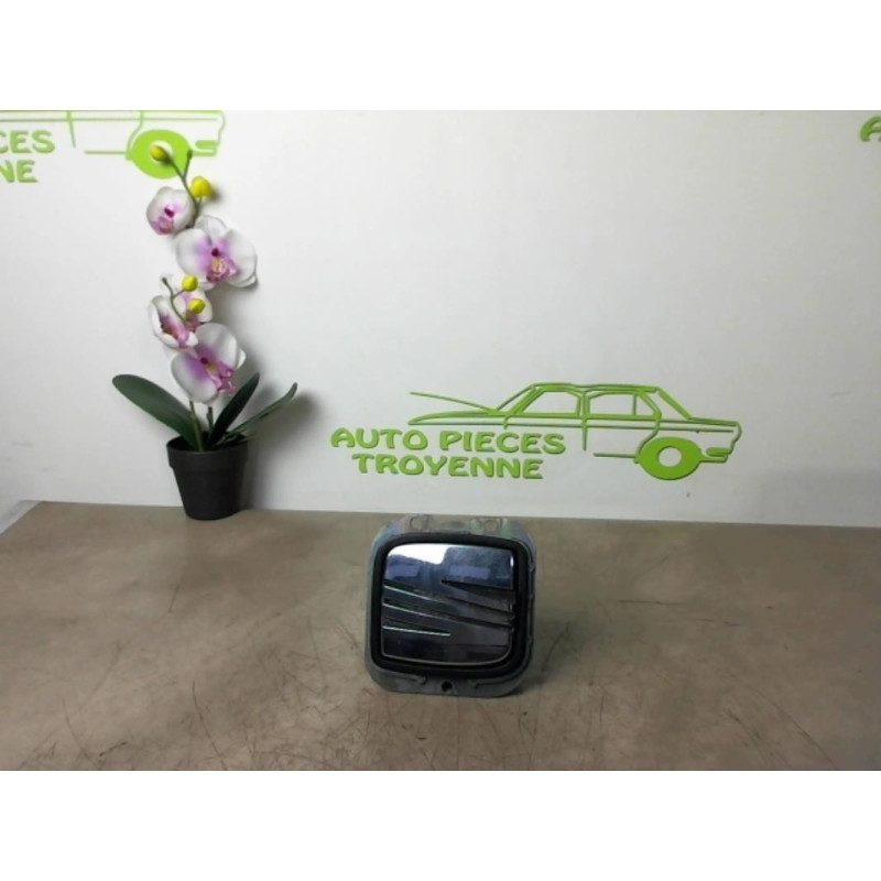 Poignee hayon SEAT IBIZA 2 PHASE 3 d’occasion