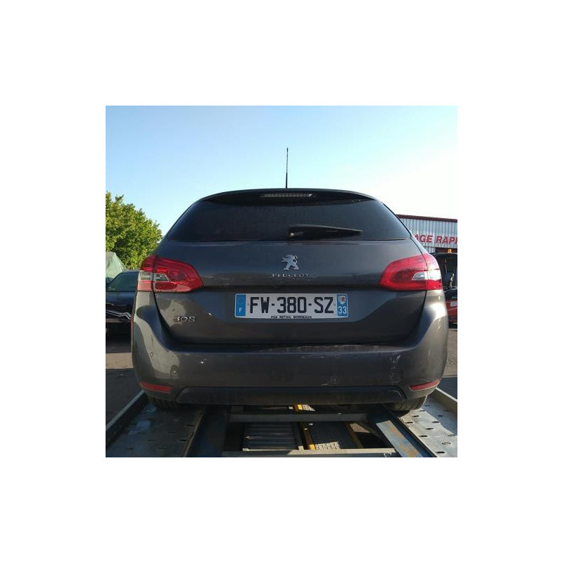 Vitre avant droit PEUGEOT 308 2 SW PHASE 2 BREAK d’occasion