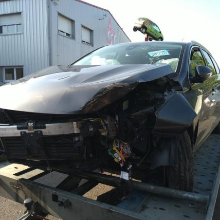 Vitre avant droit PEUGEOT 308 2 SW PHASE 2 BREAK d’occasion