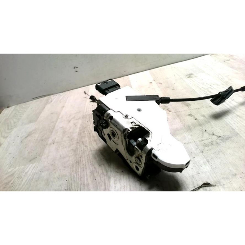 Serrure avant droit PEUGEOT 207 PHASE 2 d’occasion