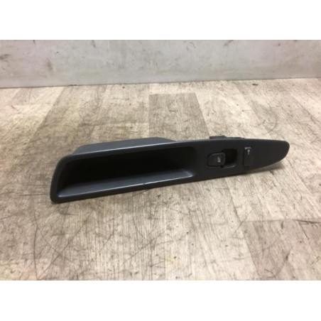 Interrupteur de leve vitre avant gauche VOLVO V 40 1 PHASE 2 BREAK d’occasion
