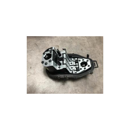 Platine feu arriere gauche RENAULT CLIO 4 PHASE 1 d’occasion