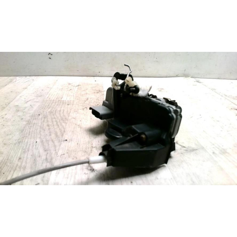 Serrure avant gauche PEUGEOT 307 PHASE 1 d’occasion