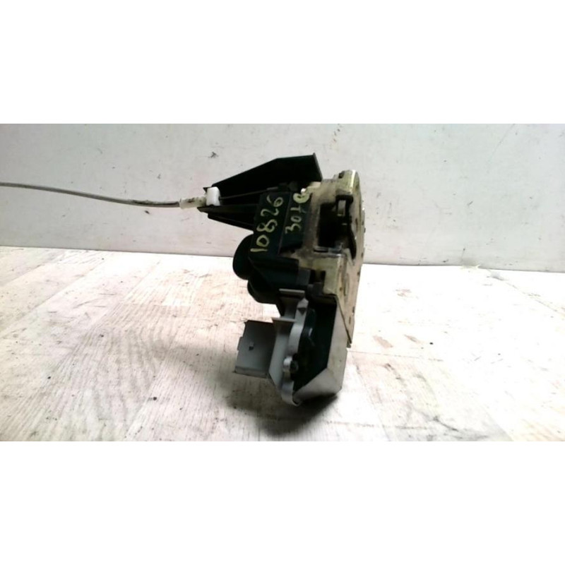 Serrure avant gauche PEUGEOT 307 PHASE 1 d’occasion