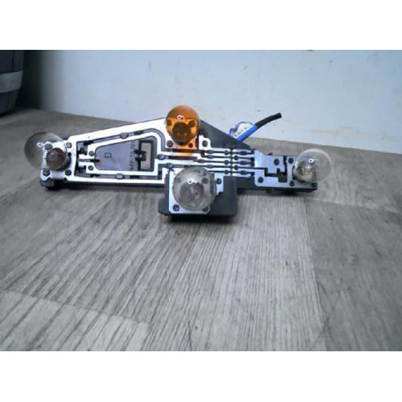Platine feu arriere droit RENAULT LAGUNA 2 PHASE 1 BREAK d’occasion