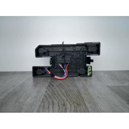 Platine feu arriere gauche RENAULT CLIO 1 PHASE 3 d’occasion