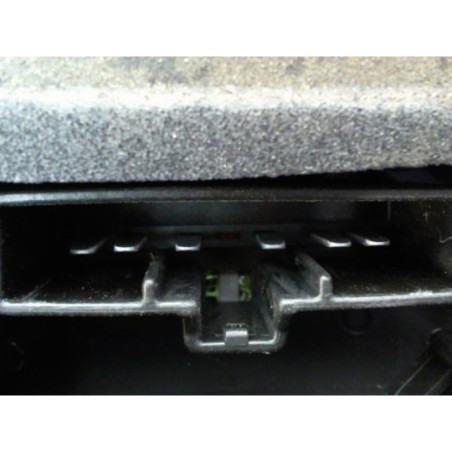 Platine feu arriere gauche FORD C-MAX 1 PHASE 1 d’occasion