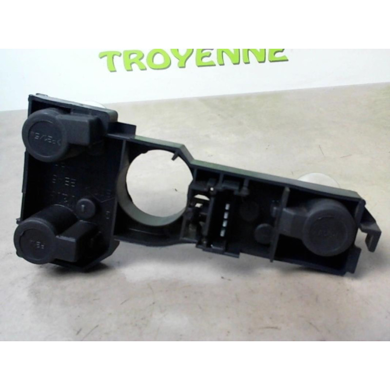 Platine feu arriere gauche RENAULT LAGUNA 2 PHASE 1 d’occasion