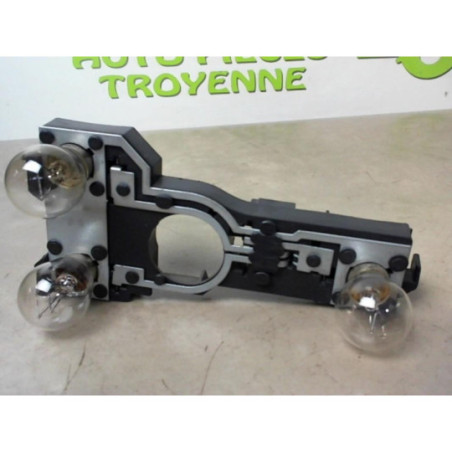 Platine feu arriere gauche RENAULT LAGUNA 2 PHASE 1 d’occasion