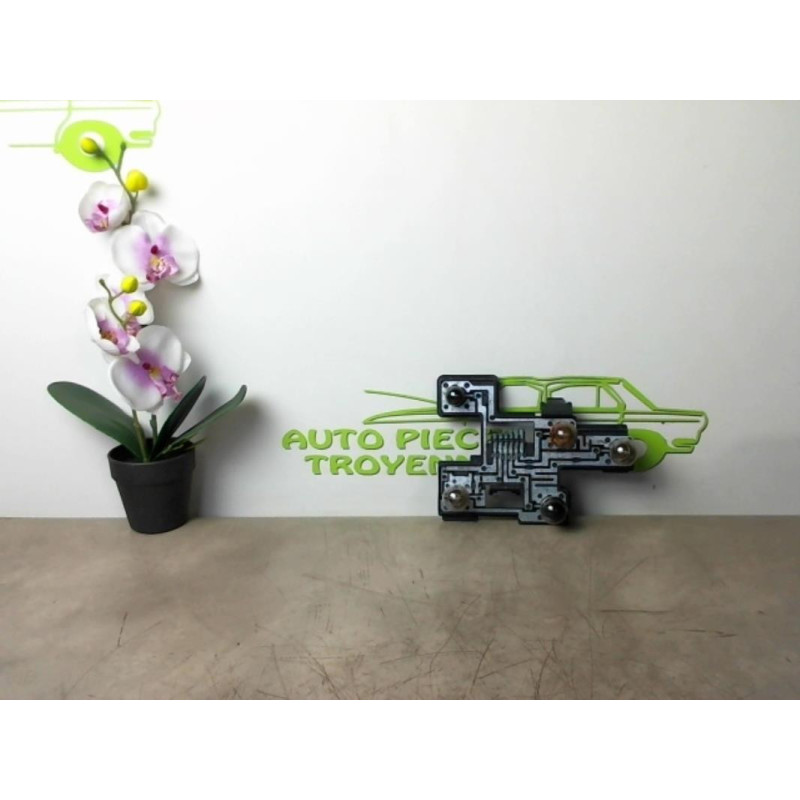 Platine feu arriere gauche OPEL VECTRA B PHASE 2 d’occasion