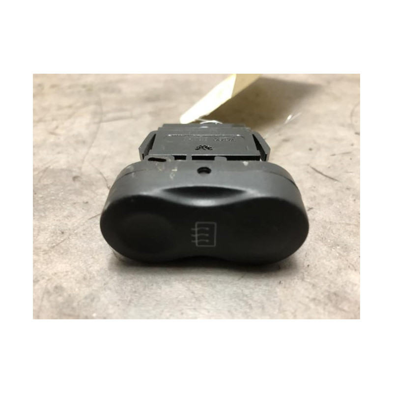 Commande degivrage lunette arriere DACIA LOGAN MCV 1 PHASE 2 BREAK d’occasion