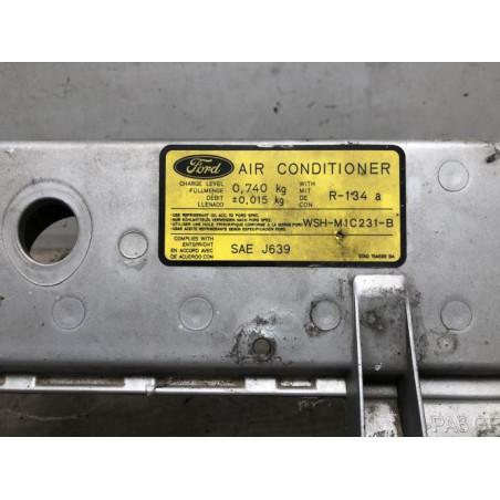 Armature avant, Masque avant FORD FOCUS 1 BREAK d’occasion