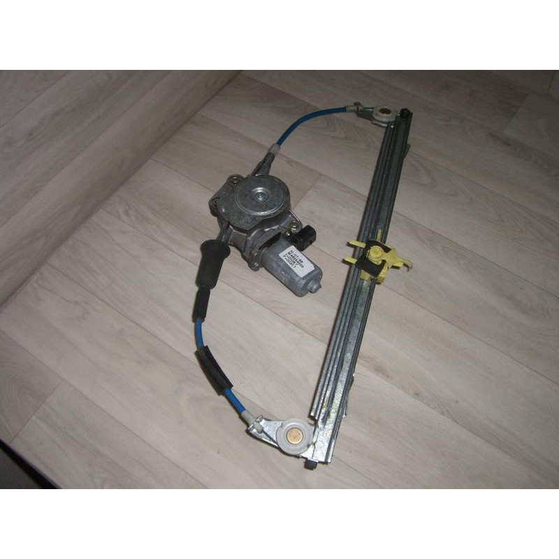 Leve vitre electrique avant gauche FIAT BRAVO 1 d’occasion