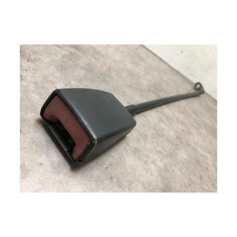 Attache ceinture centrale avant FORD TRANSIT 4 d’occasion